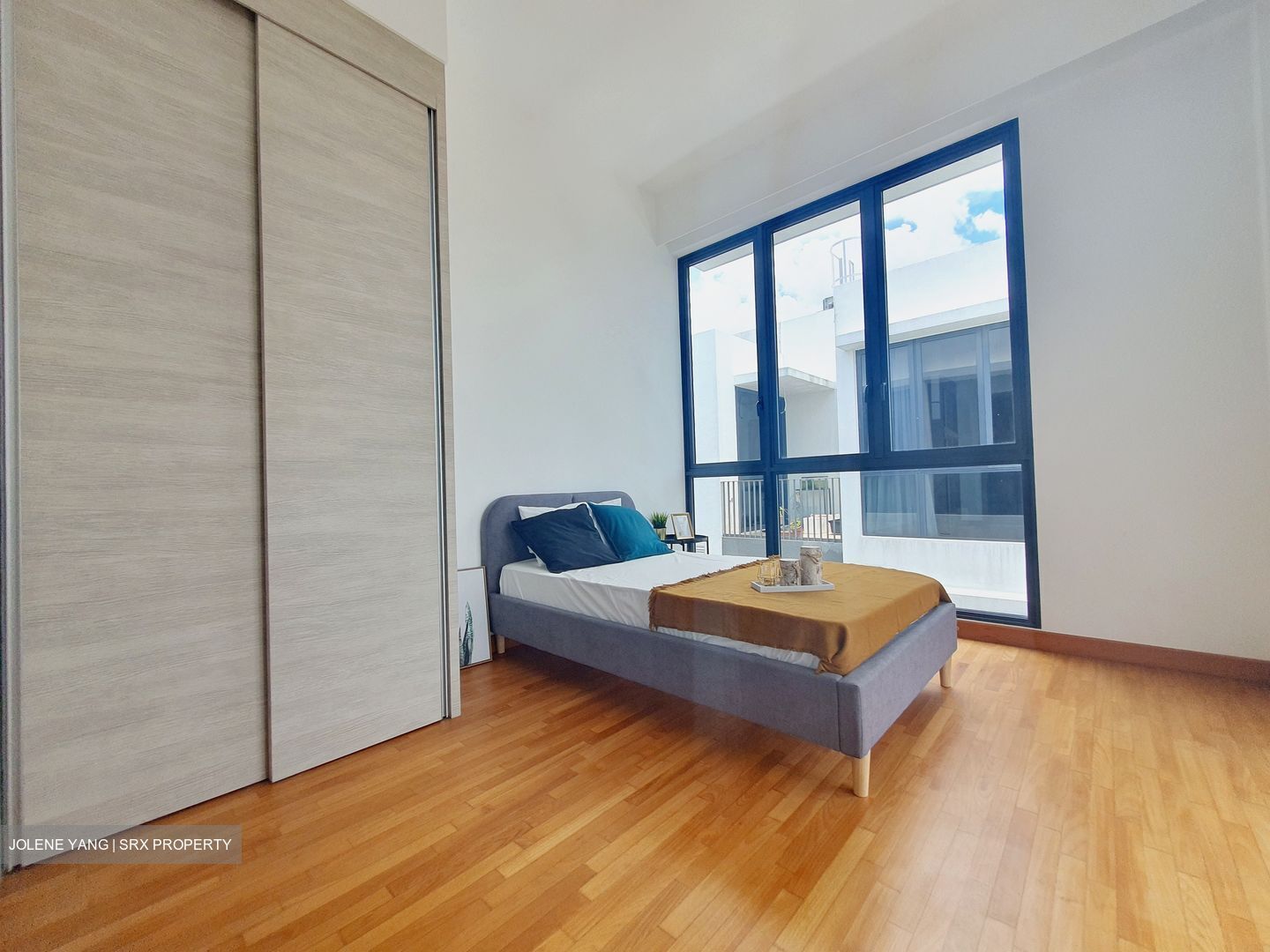 Alana (D28), Terrace #502261141